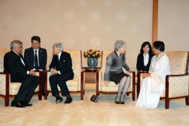 pm meets japan king queen 3